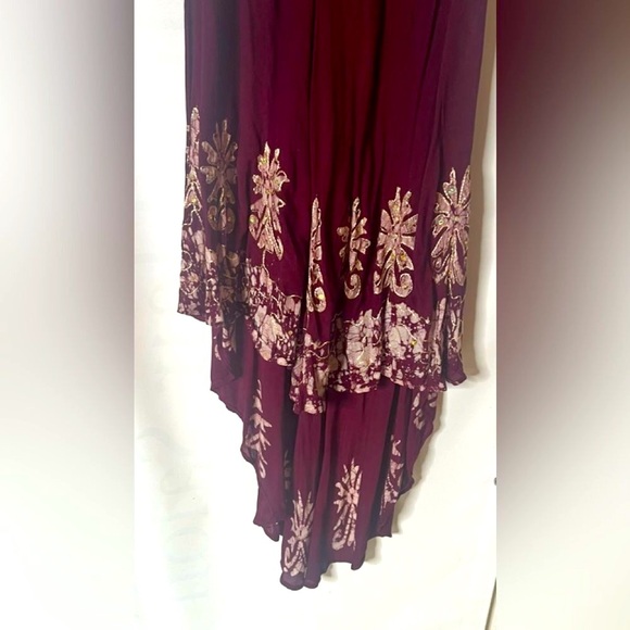 NF Embroidery Deep Cranberry  & Gold Color - Picture 3 of 7